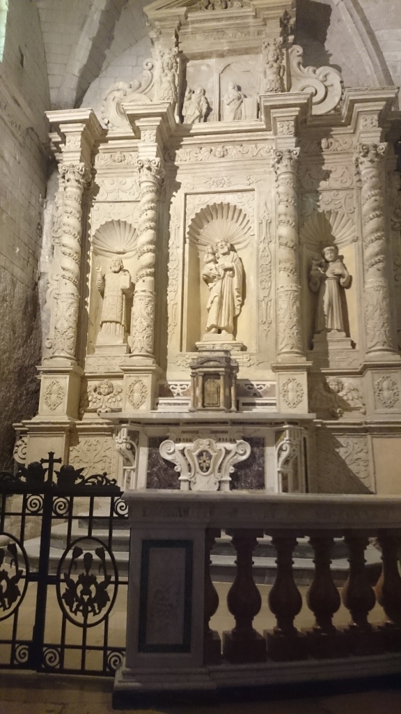 Dentro il Santuario Monte Sant'Angelo