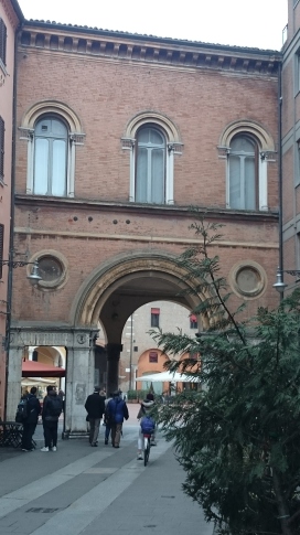 Ferrara 12